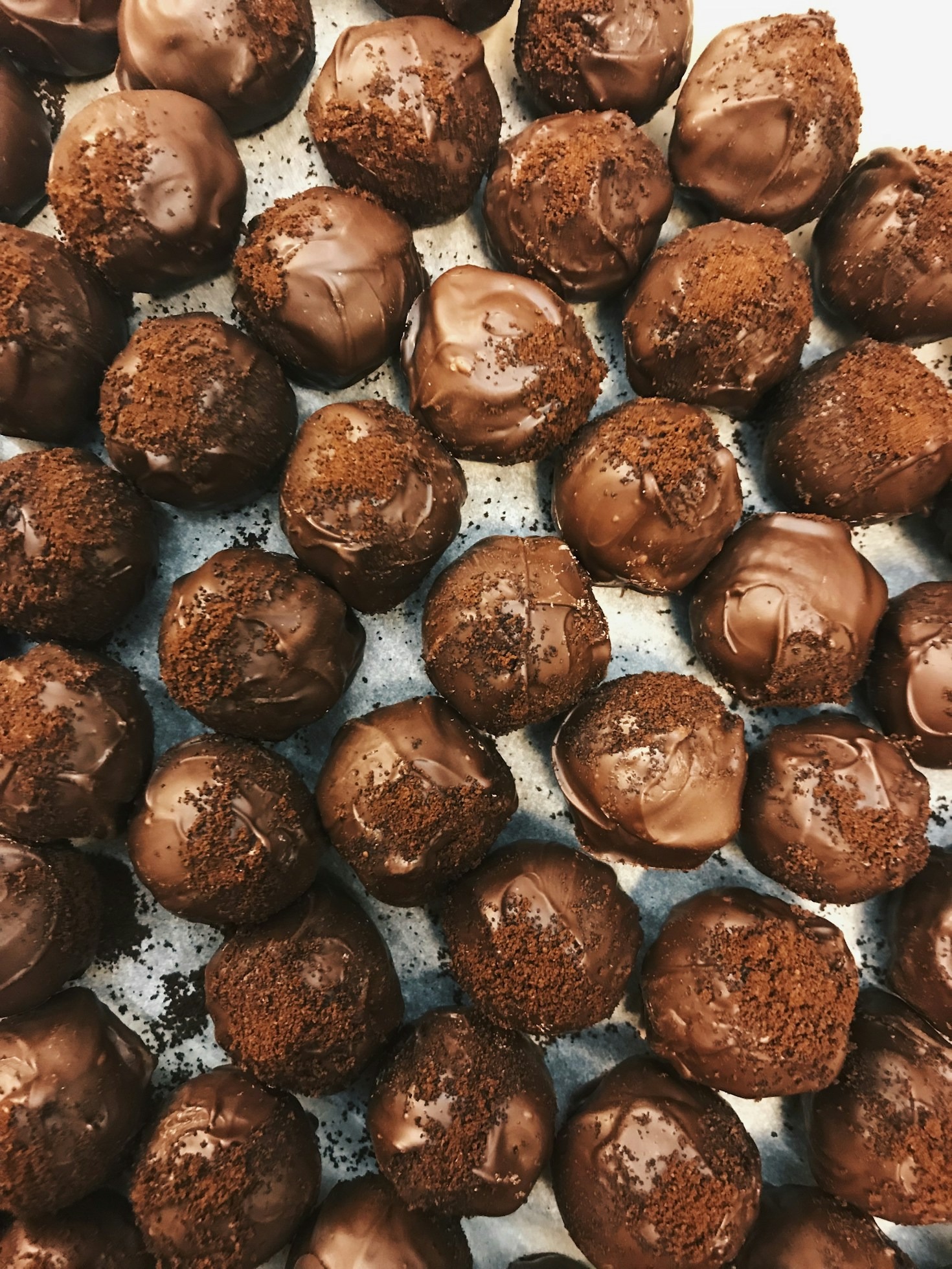 Five Ways to Savor Gourmet Chocolates